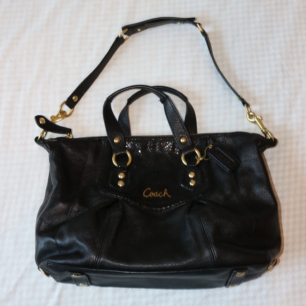 ‼️SOLD‼️ Coach | Y2K Ashley Black Leather Python Shoulder Bag with Gold Accents